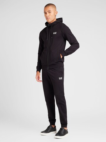 Tuta da jogging di EA7 Emporio Armani in nero