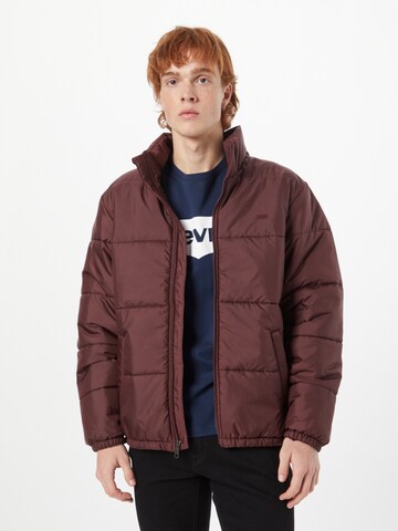 LEVI'S ® Φθινοπωρινό και ανοιξιάτικο μπουφάν 'Sunset Short Puffer' σε κόκκινο: μπροστά