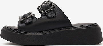 Derimod Pistokkaat värissä musta: etupuoli
