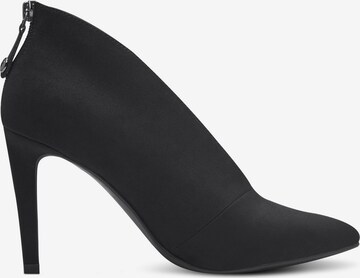 Pumps cu platformă de la MARCO TOZZI pe negru