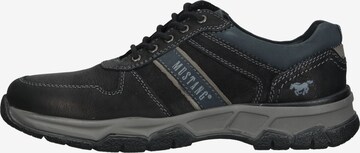 MUSTANG Athletic Lace-Up Shoes in Black