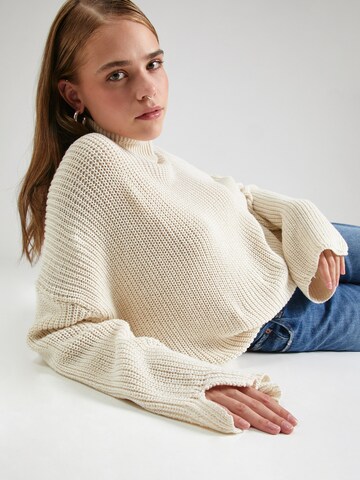 ONLY Sweater 'BELLA' in Beige