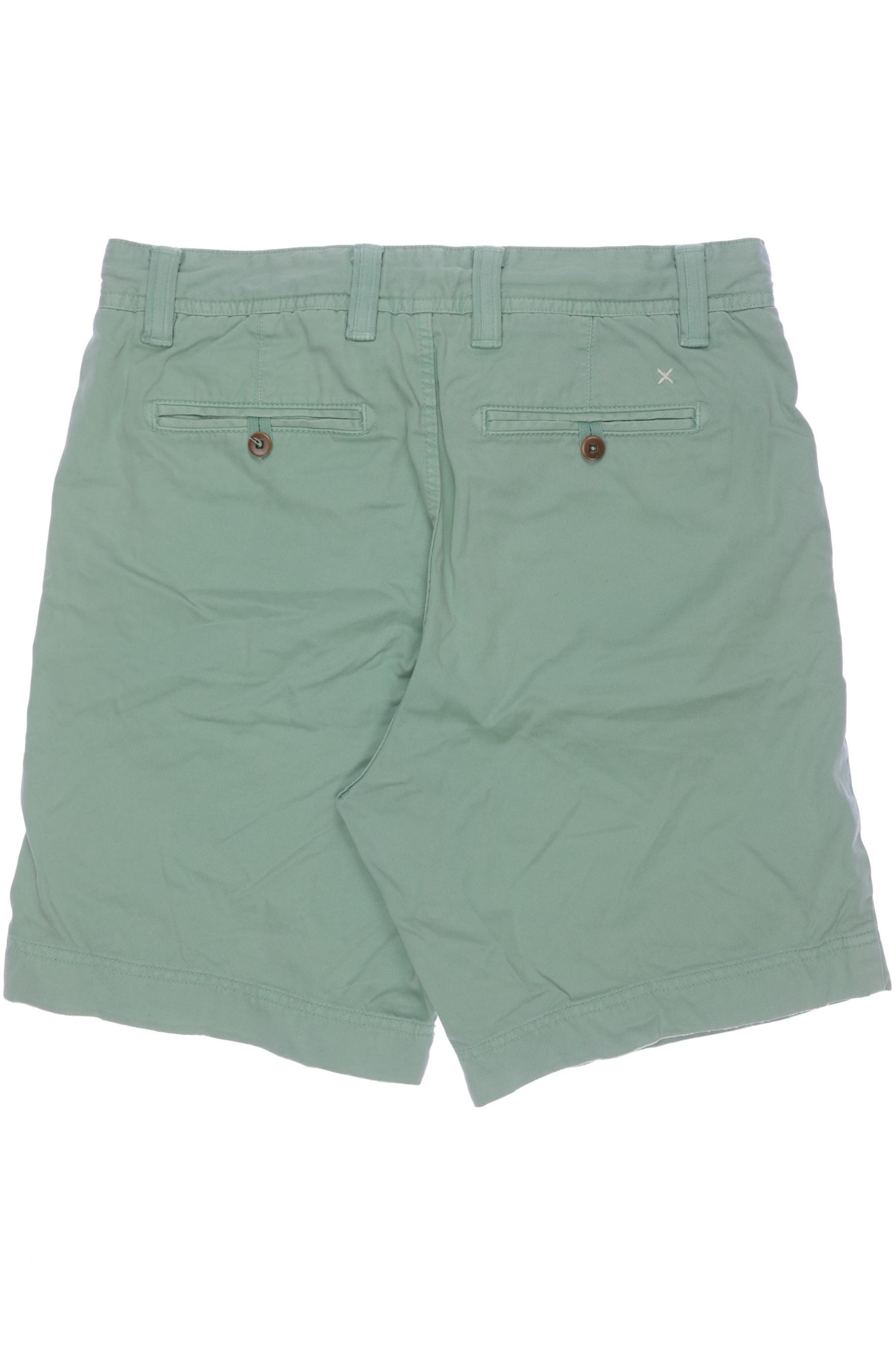 Closed Shorts in 30 in Green