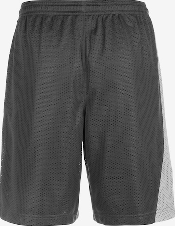 UNDER ARMOUR Loose fit Workout Pants in Grey