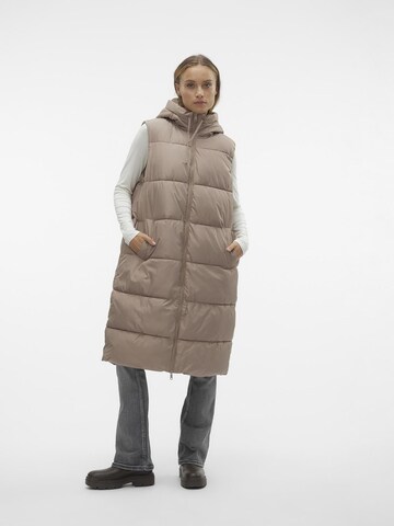 Gilet 'VMLigaane' di VERO MODA in grigio