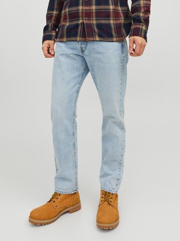 Loosefit Jeans 'Chris' de la JACK & JONES pe albastru: față