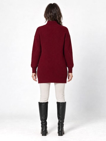 RYVAN Dress in Red