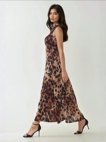 Hiccup Evening Dress in Brown