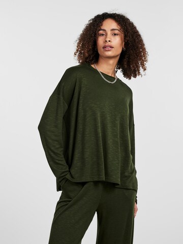 PIECES Shirt in Green: front