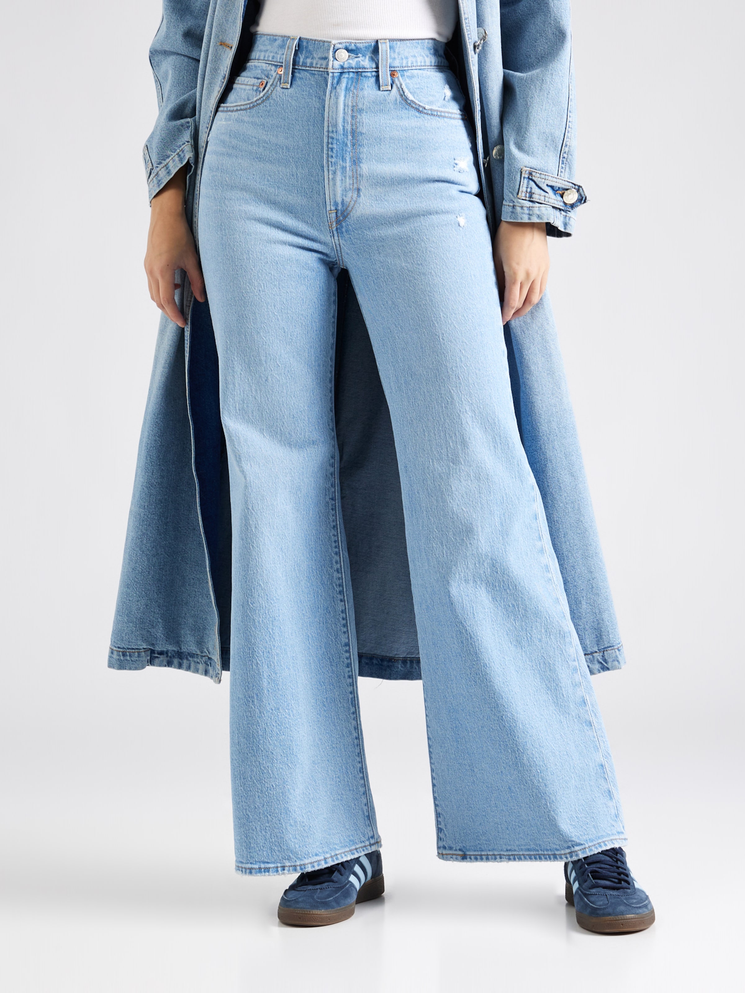 Jeans clearance levis scontati