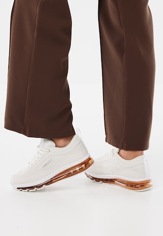 BRITISH KNIGHTS Sneakers laag 'ZION' in Wit