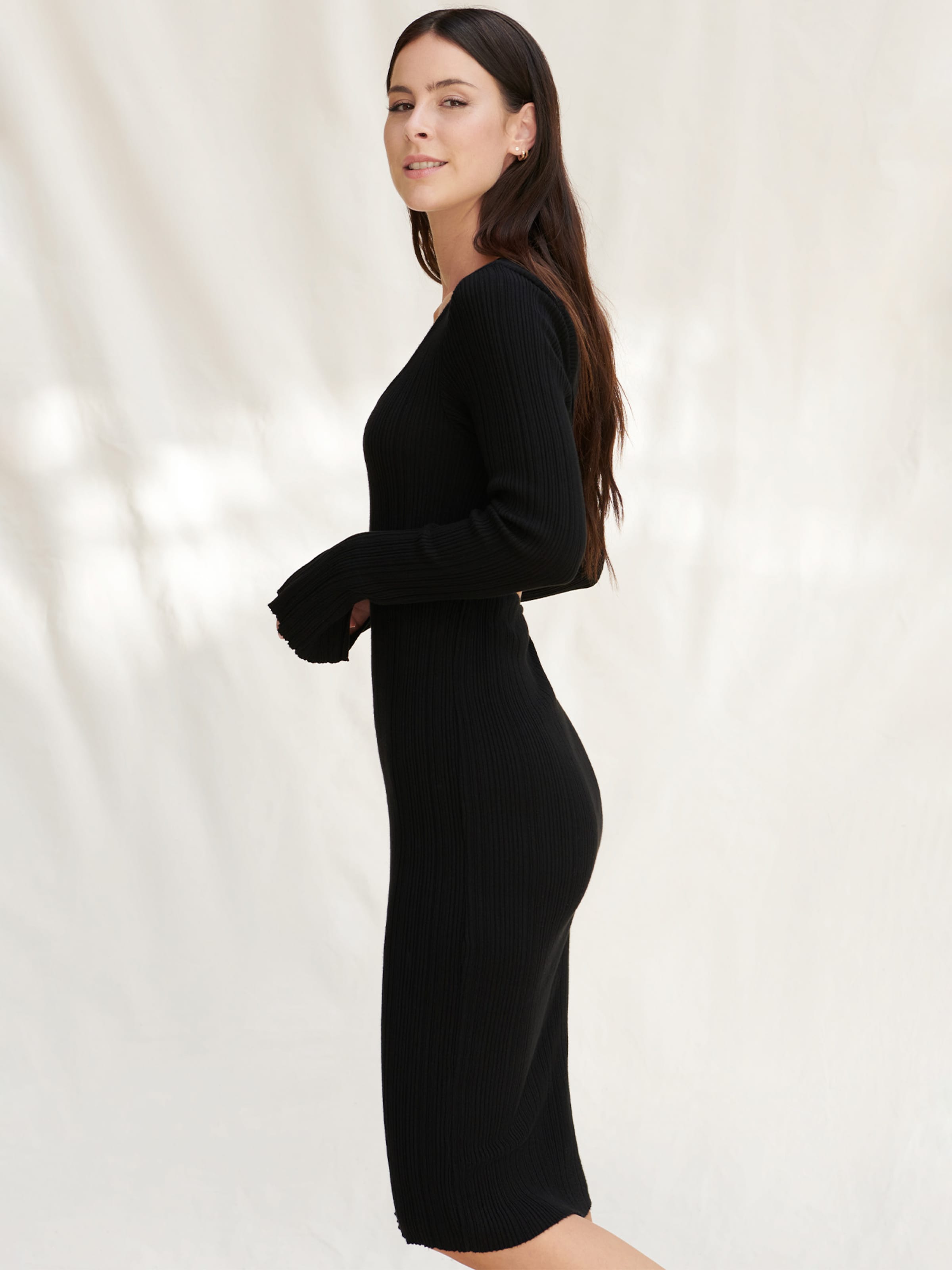 A LOT LESS Kjole 'Josefin' i sort