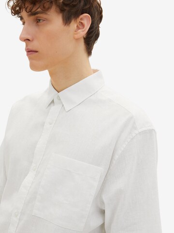 TOM TAILOR DENIM Comfort fit Button Up Shirt in White