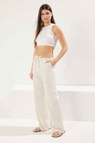 Wide Leg Pantalon Trendyol en beige