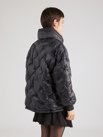 GUESS Winterjacke in Schwarz