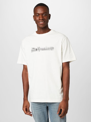 Han Kjøbenhavn T-shirt i vit: framsida