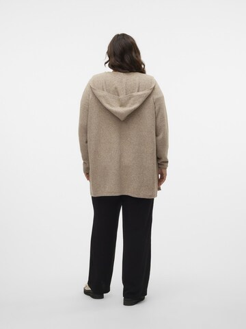 Vero Moda Curve Cardigan 'DOFFY' i brun