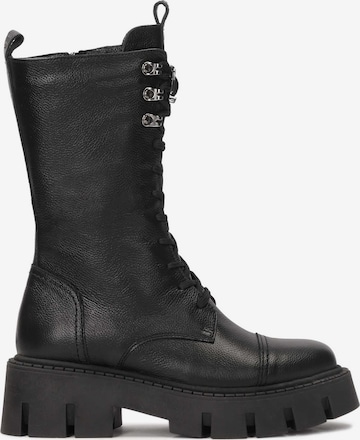 KazarČizme sa vezicama - crna boja: prednji dio