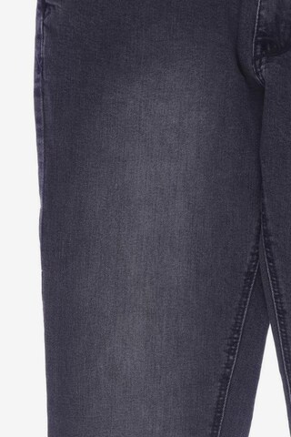 Bershka Jeans 31 in Grau