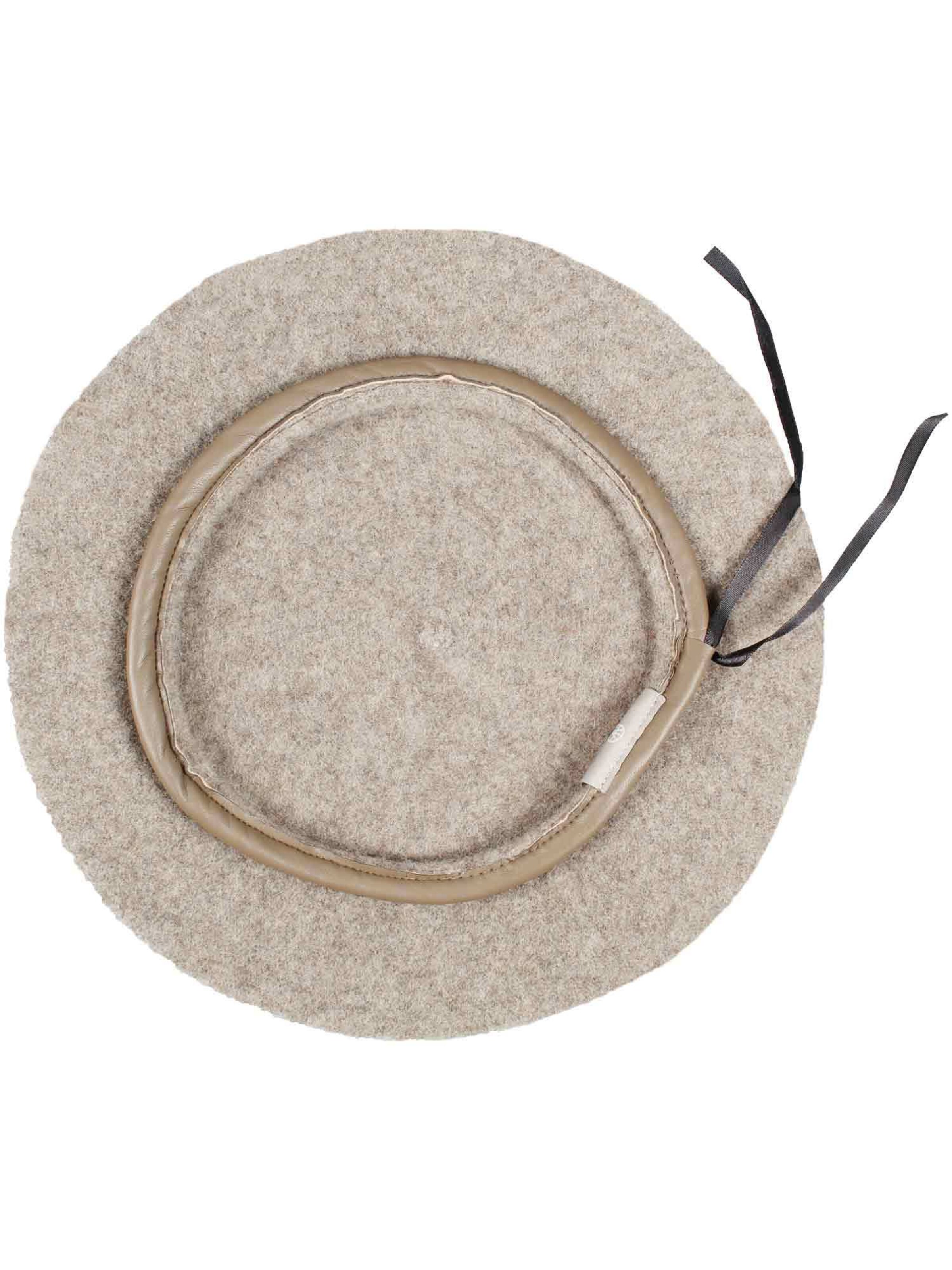 LOEVENICH Beanie in Beige