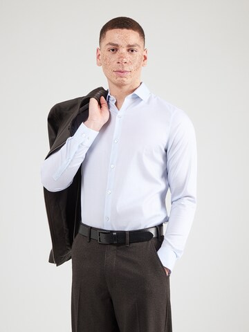 Calvin Klein - Ajuste regular Camisa en azul: frente