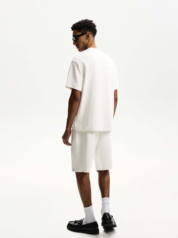 Loosefit Pantaloni di Bershka in bianco