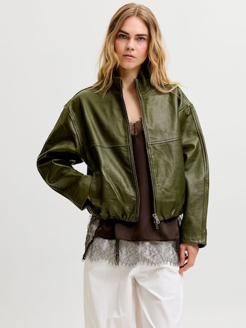 Veste mi-saison JJXX en vert : devant
