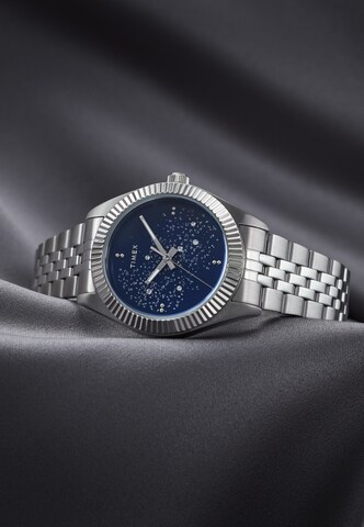 Montre à affichage analogique TIMEX en argent