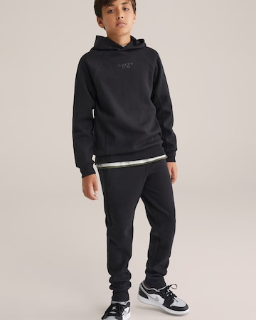 WE Fashion Sweatshirt 'Salty Dog' in Black