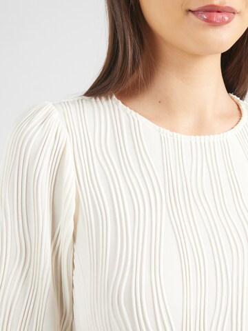 VILA - Camiseta en beige