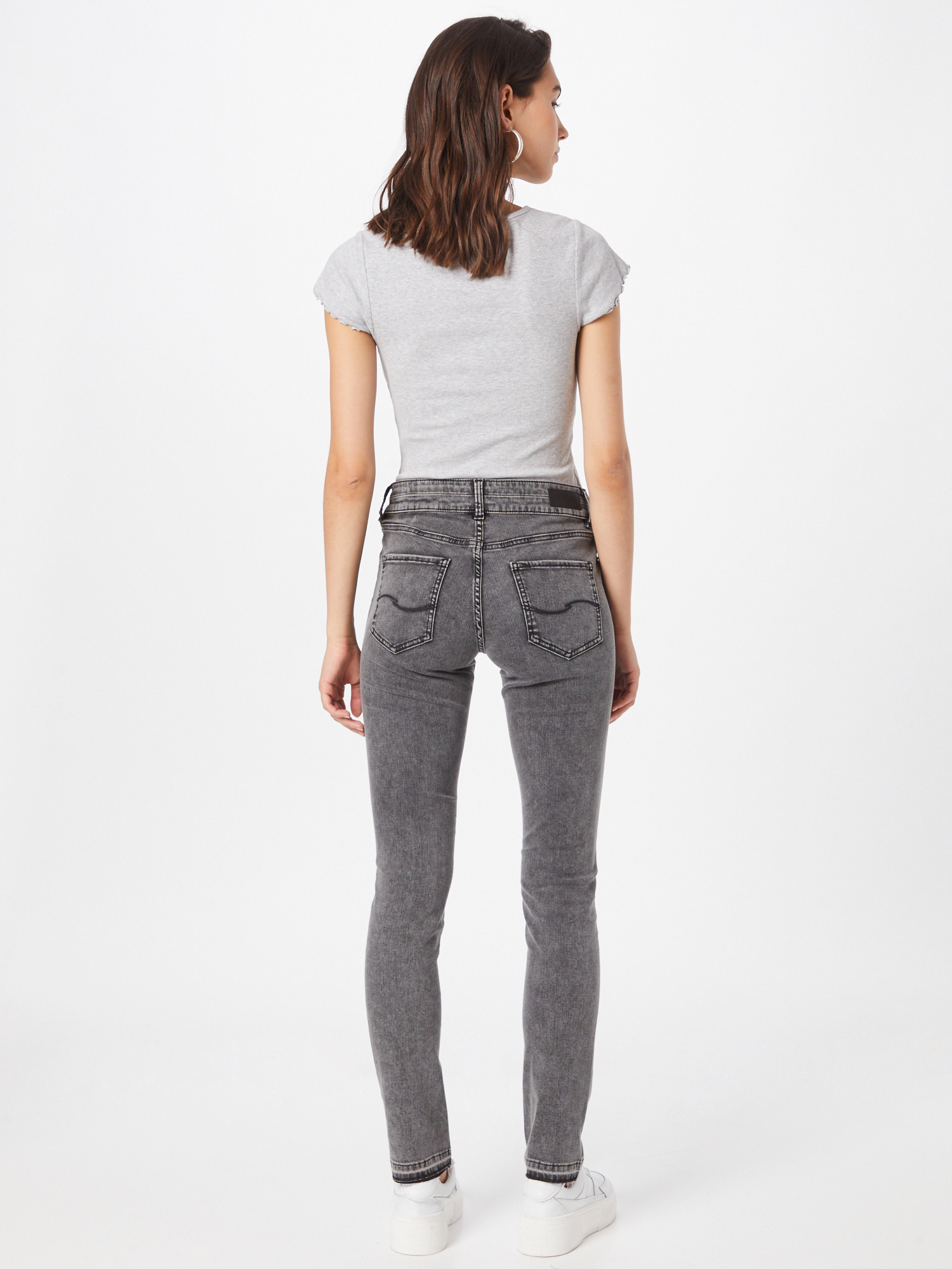 Q/S by s.Oliver Jeans CATIE in Grau 