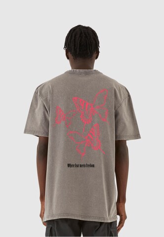 T-Shirt 'Barbed Wings' MJ Gonzales en gris