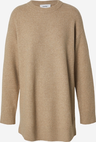 everly® Mekko värissä beige: etupuoli
