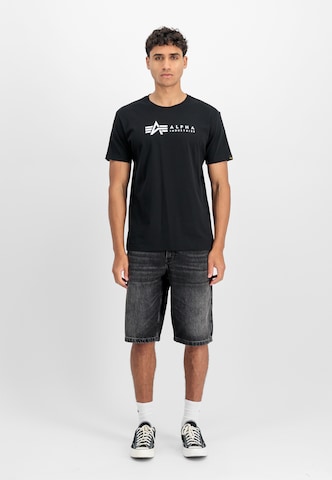 ALPHA INDUSTRIES - Camisa em preto: frente