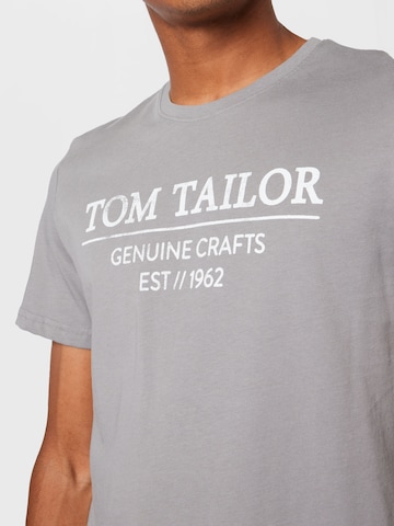 TOM TAILOR Regular fit Тениска в сиво