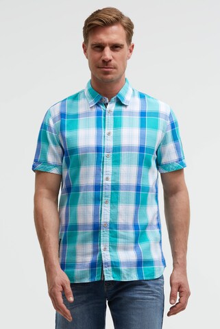 CAMP DAVID Slim fit Button Up Shirt in Green: front
