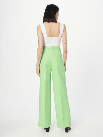 Essentiel Antwerp Zvonové kalhoty Kalhoty se sklady v pase – zelená