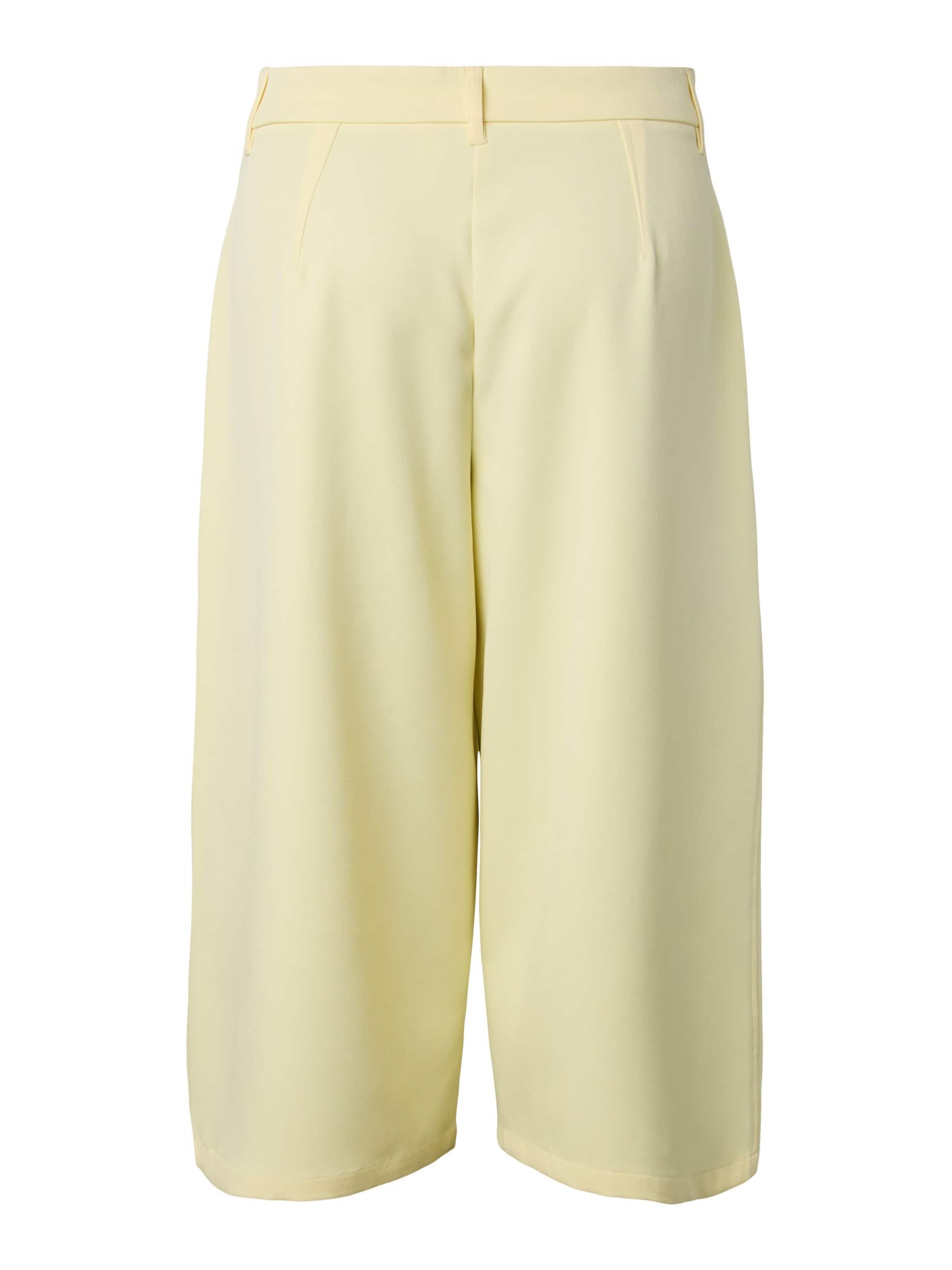 Loosefit Pantaloni 'PCOlivia' di PIECES in giallo