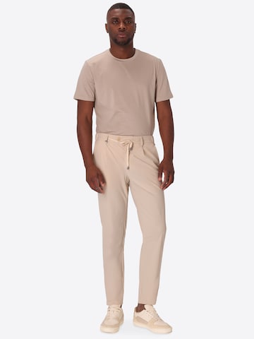 Distretto12 Regular Pleat-front trousers 'T. ACTIVE' in Beige