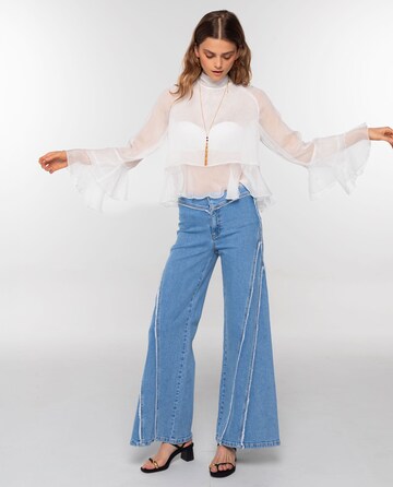 THE-ARE - Blusa en blanco