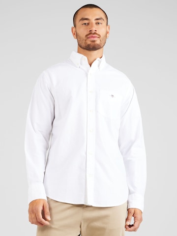 Regular fit Camicia di GANT in bianco: frontale