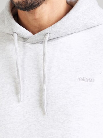 HOLLISTER Sweatshirt in Grau