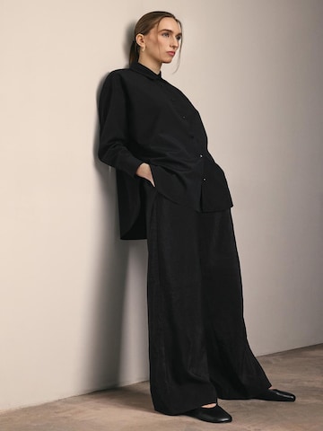 Touche Prive Shirt in Black