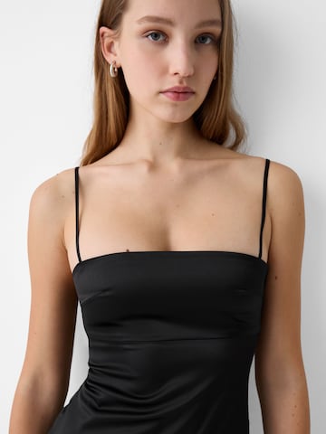 Bershka Kleid in Schwarz