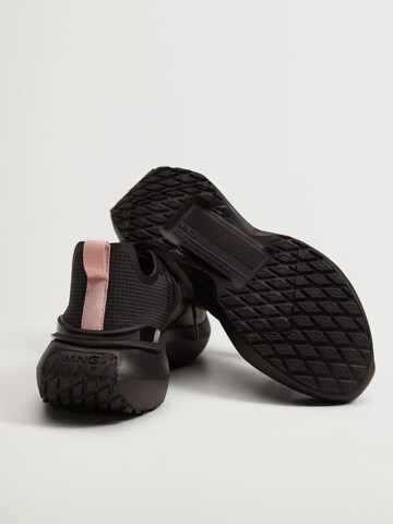 MANGO Rövid szárú sportcipők - fekete