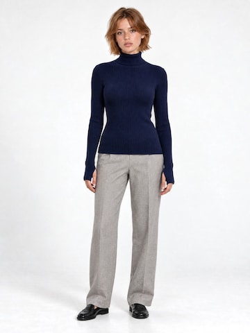 RYVAN Svetr 'Pullover' – modrá