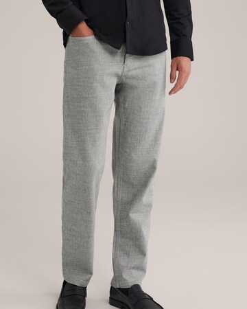 WE Fashion Regular Trousers in Grey: front