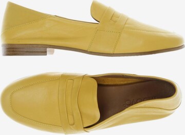 INUOVO Flats & Loafers in 38 in Yellow: front