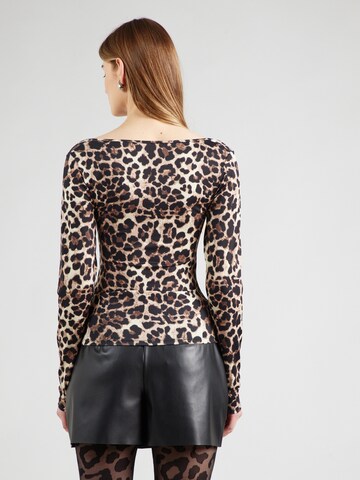 ABOUT YOU - Camiseta 'Penny' en marrón