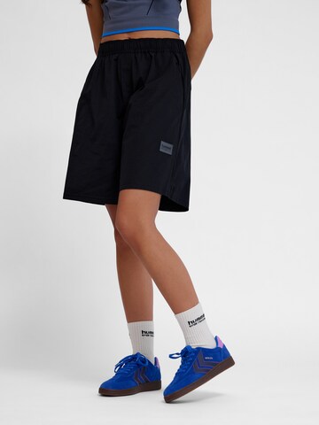 Hummel Loose fit Trousers 'Sorona' in Black: front